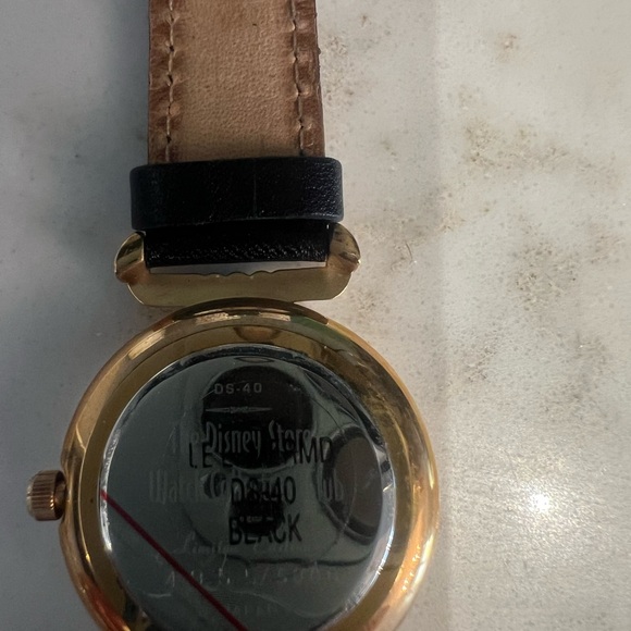 Limited edition Disney The little mermaid watch - Picture 6 of 9